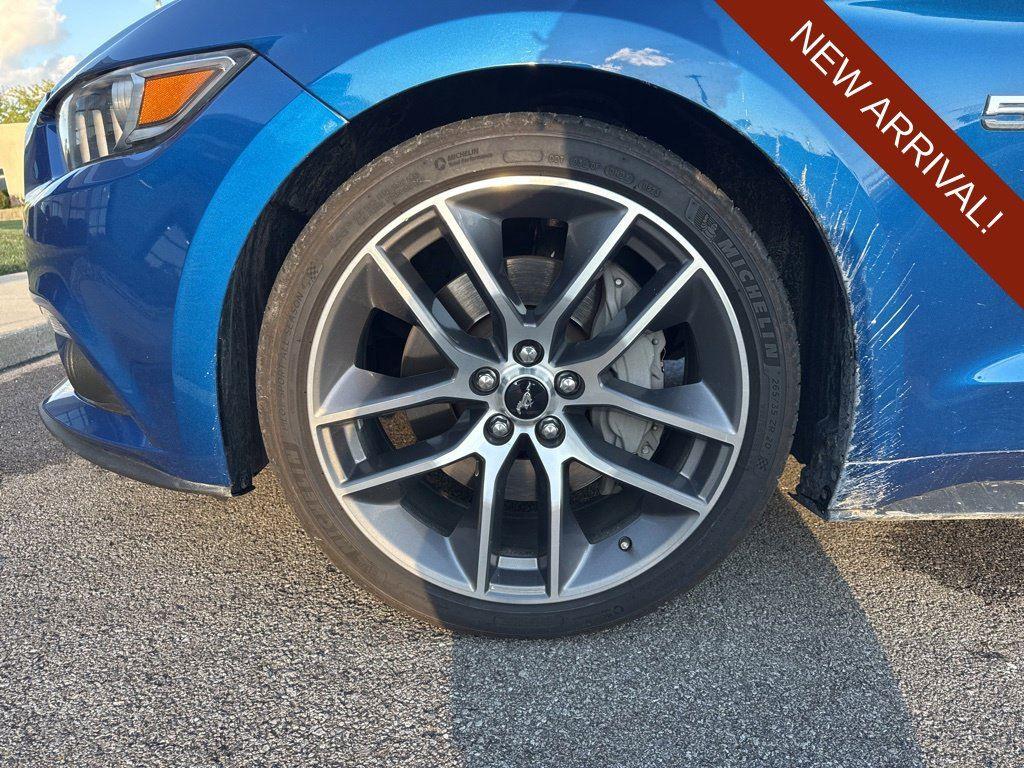 2017 Ford Mustang GT Premium photo 4