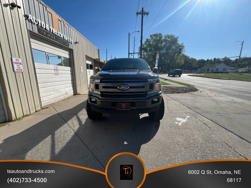 2018 Ford F-150 XLT photo 2
