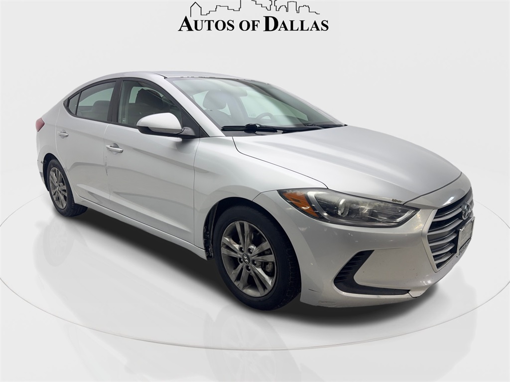 2018 Hyundai Elantra SEL photo 3