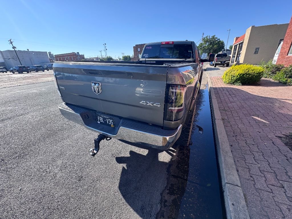 2011 Dodge Ram SLT photo 5