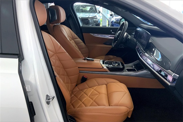 2024 Bmw 740i photo 5