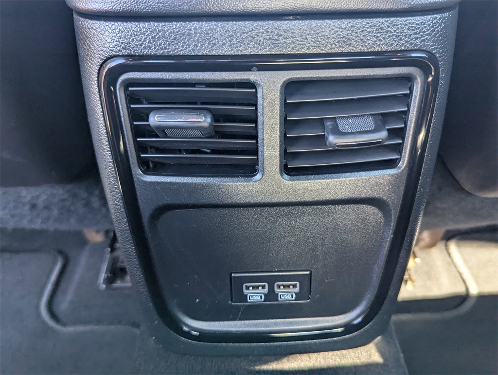 2019 Chrysler 300 S photo 24