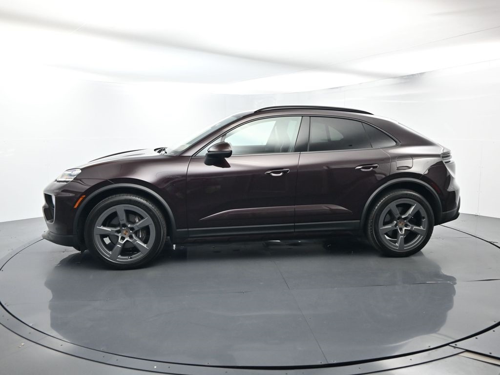 Used 2025 Porsche Macan Base with VIN WP1AA2XA2SL001529 for sale in West Palm Beach, FL
