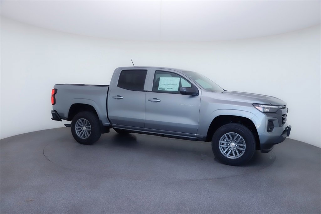 2026 Chevrolet Colorado LT photo 10