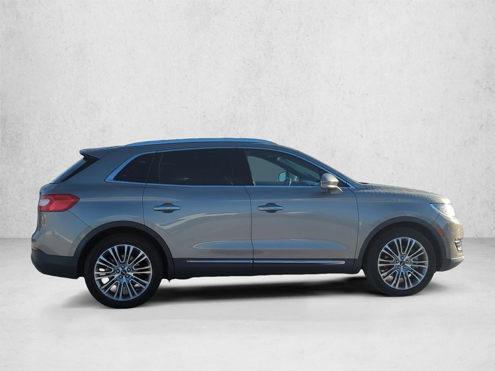 2016 Lincoln MKX Base Reserve photo 4