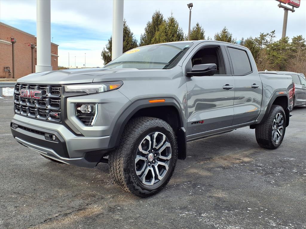 2024 GMC Canyon AT4's photo