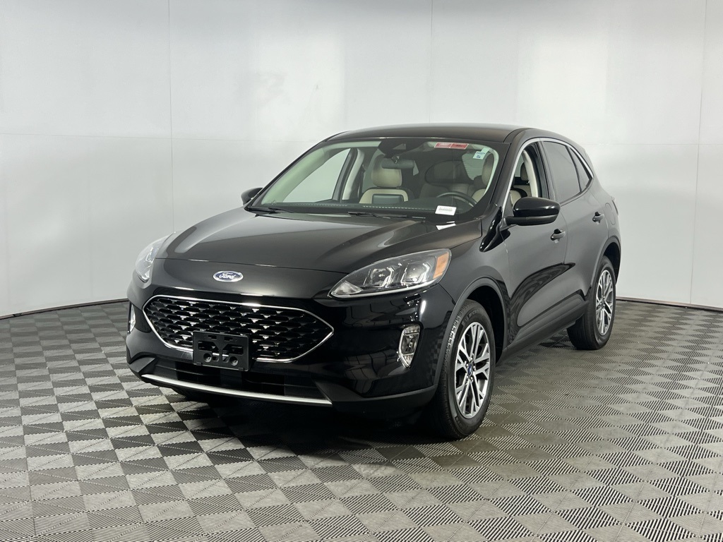 2022 Ford Escape SEL photo 2