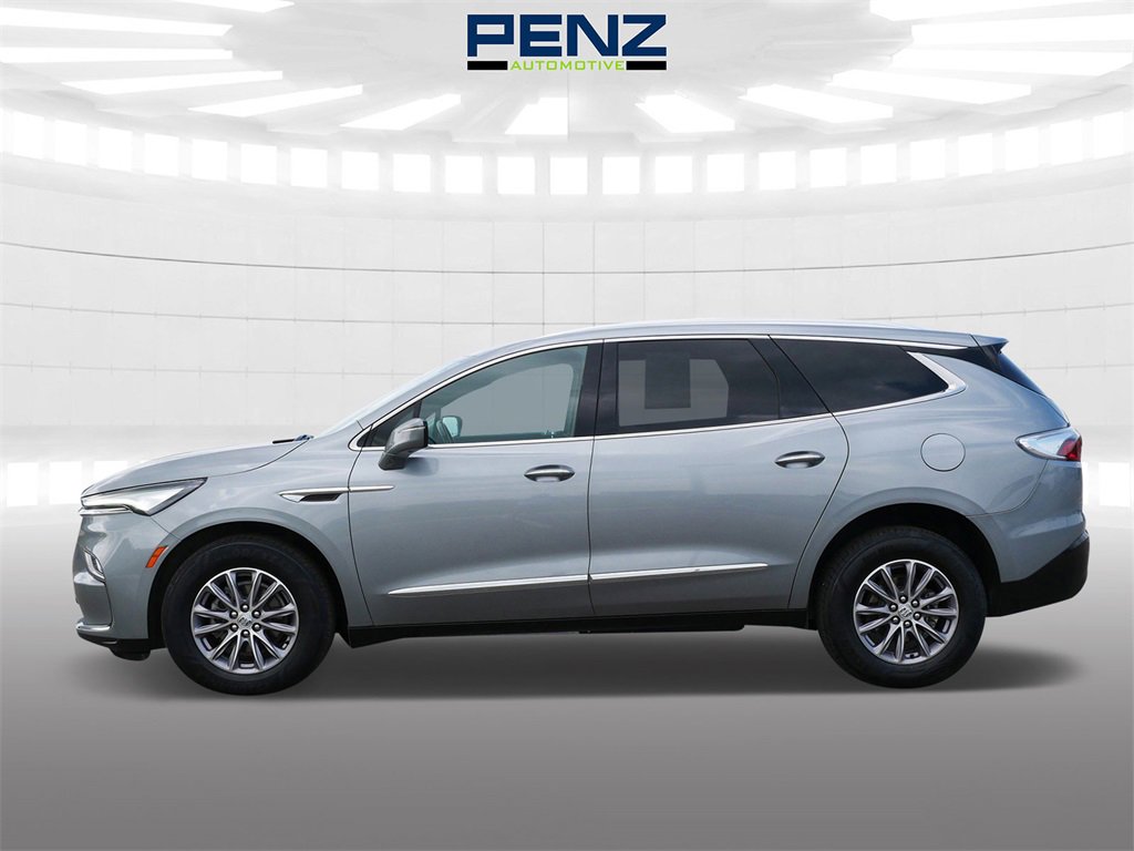 2024 Buick Enclave Premium photo 2