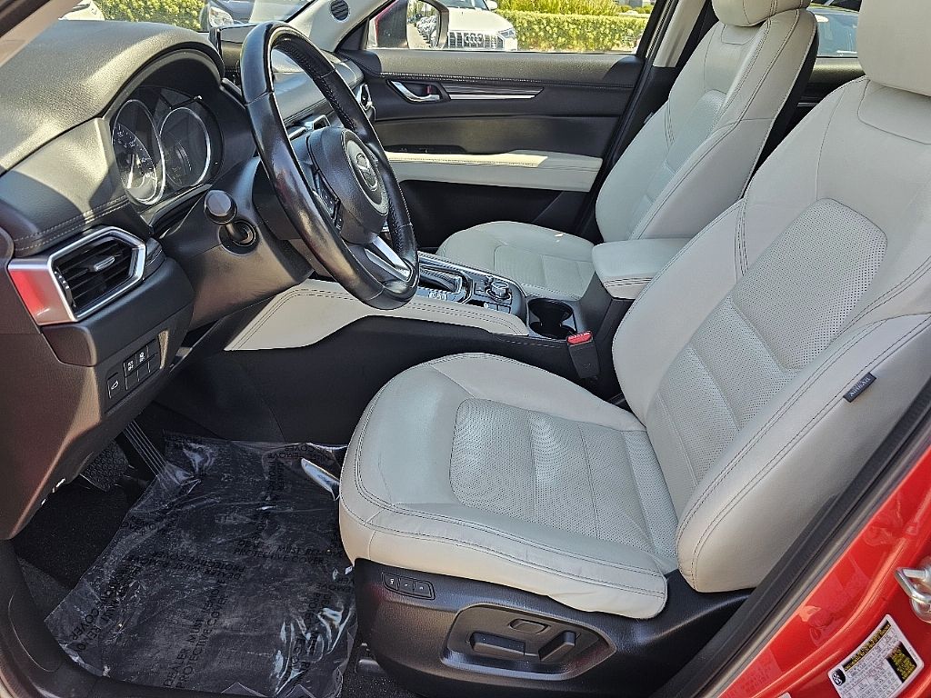 2017 Mazda CX-5 Grand Touring photo 23