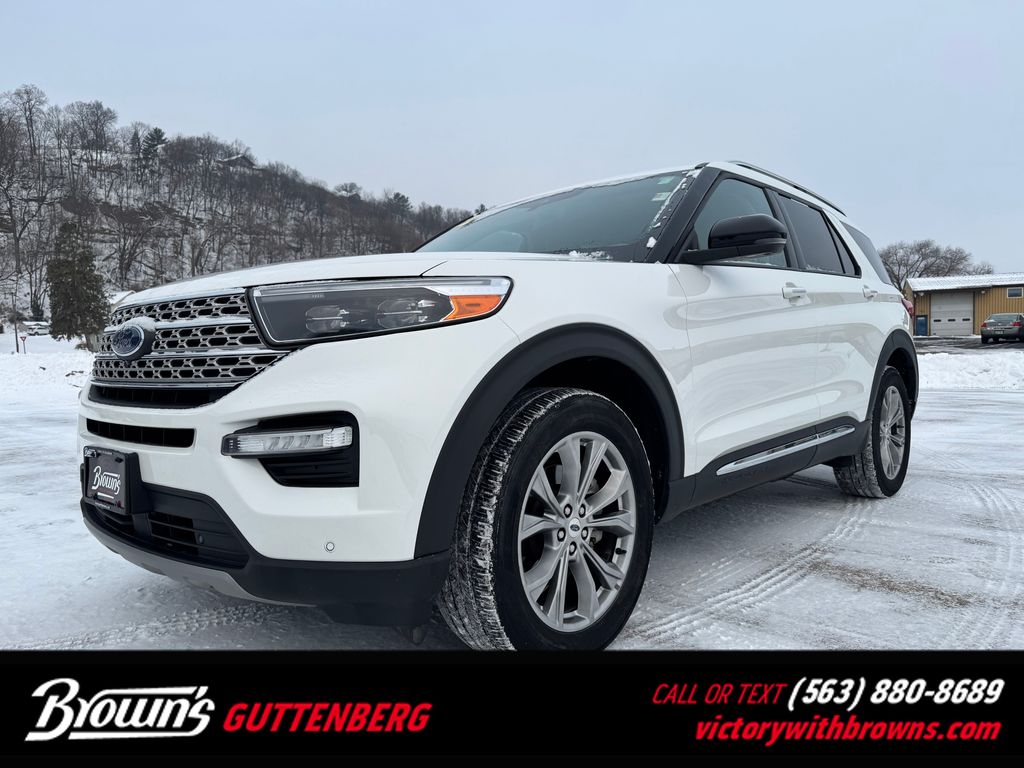 2022 Ford Explorer Limited's photo