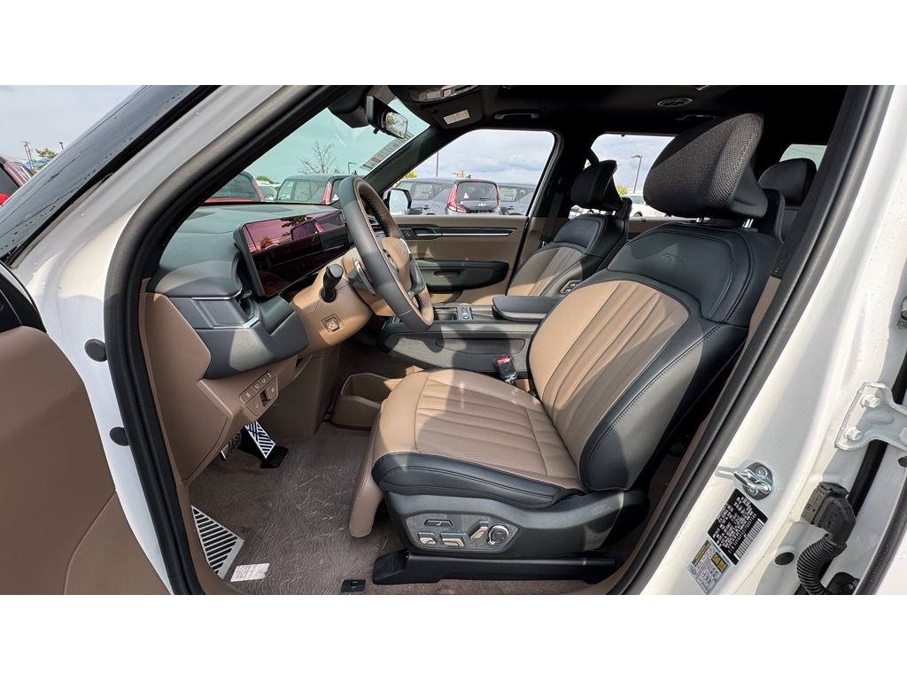 2026 Kia EV9 GT-Line photo 6