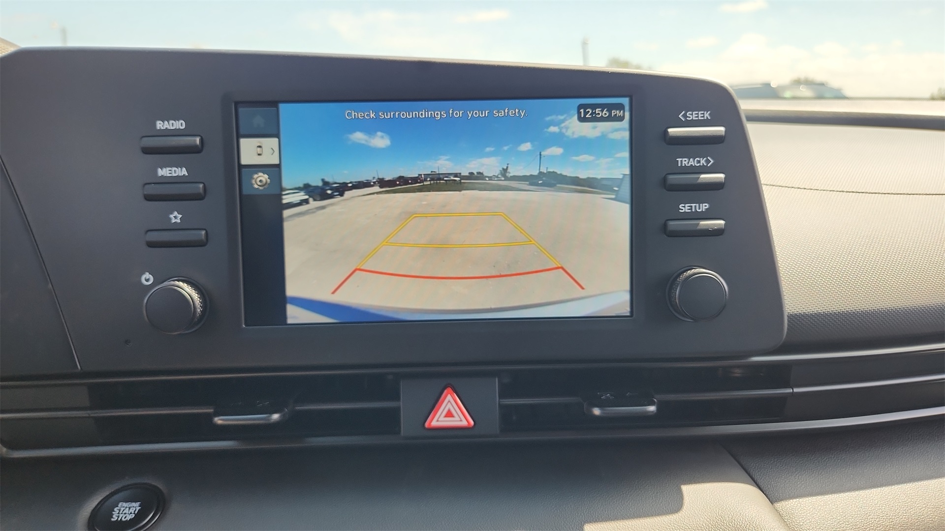 2025 Hyundai Elantra SEL Sport photo 18