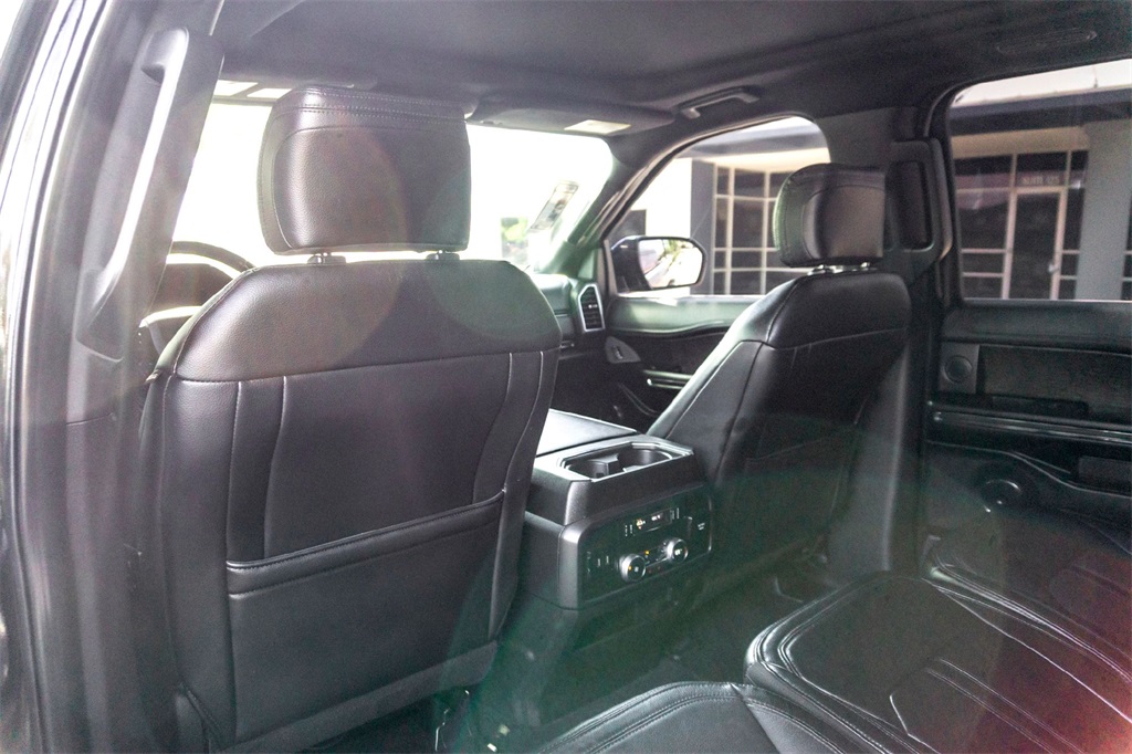 2019 Ford Expedition MAX Limited photo 24