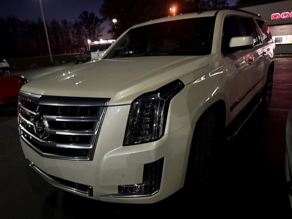 2015 Cadillac Escalade ESV Luxury