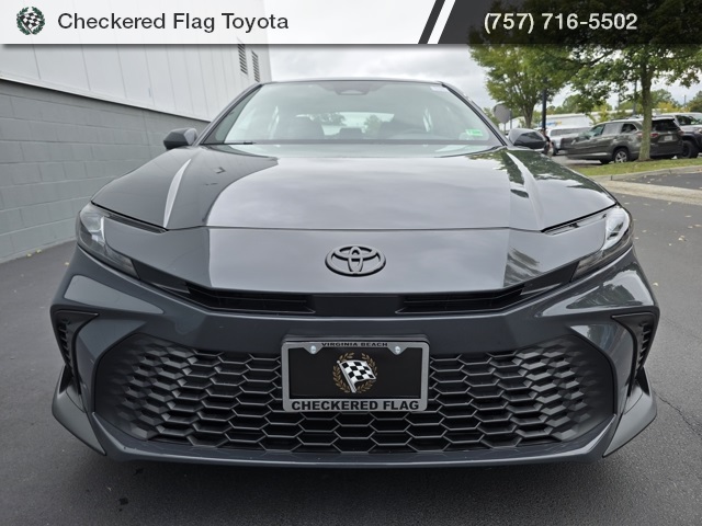 2025 Toyota Camry SE photo 12