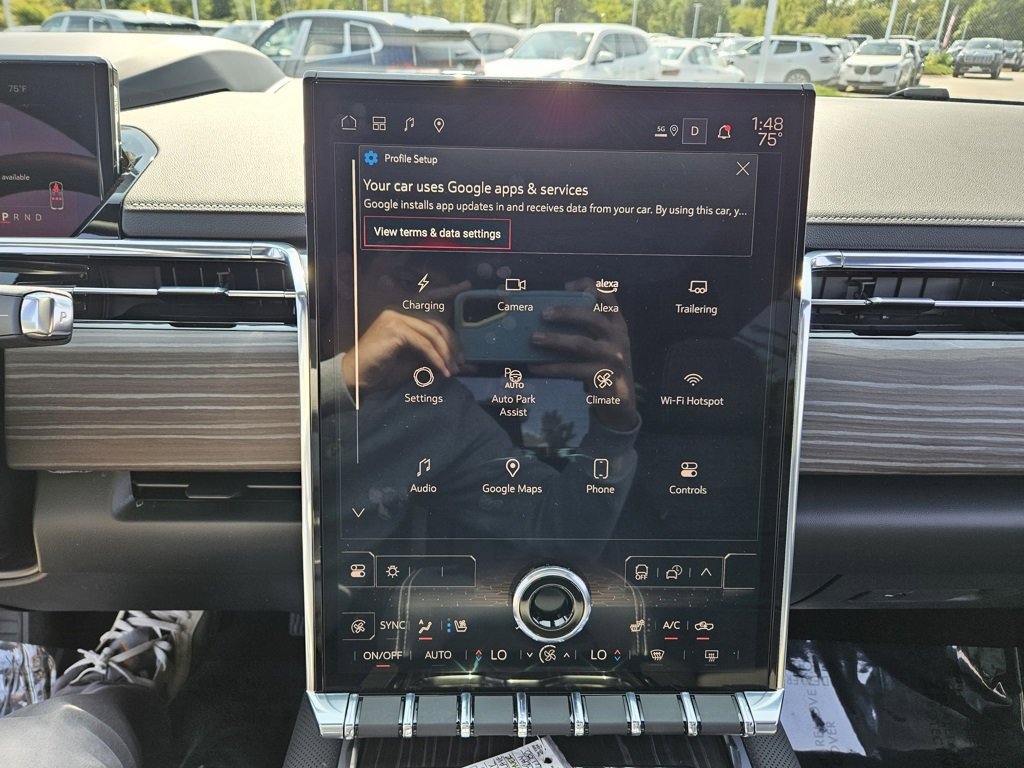 2025 Gmc Sierra EV Denali photo 16
