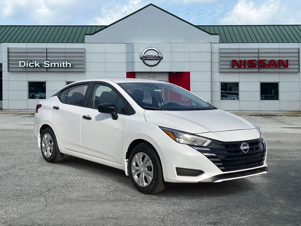 2025 Nissan Versa Sedan S's photo