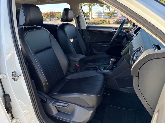 2022 Volkswagen Tiguan SE photo 25