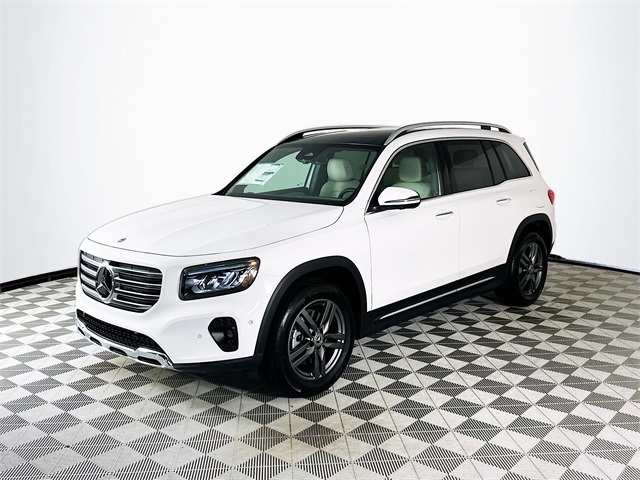 2026 Mercedes Benz GLB 250 4MATIC photo 3