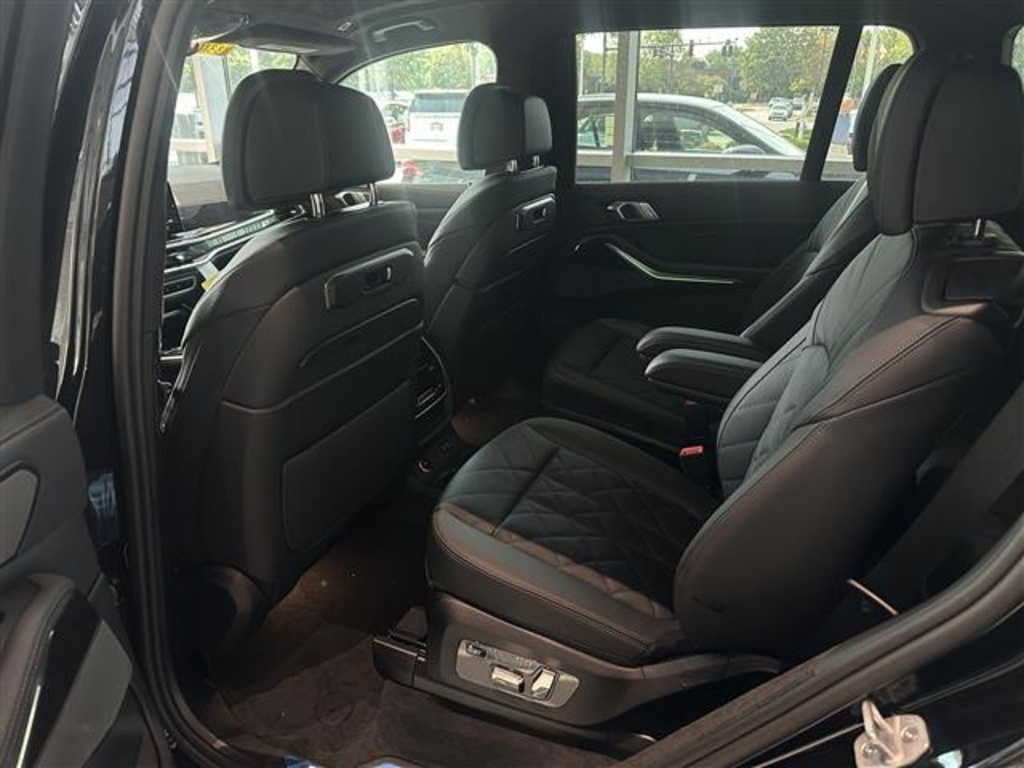 2026 Bmw X7 xDrive40i photo 13