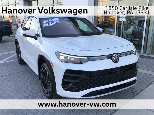 2026 Volkswagen Tiguan SEL R-LINE TURBO's photo