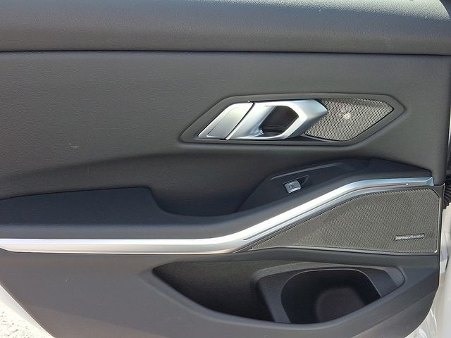 2025 Bmw M340i photo 17