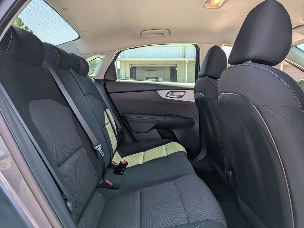 2024 Kia Forte LXS photo 24