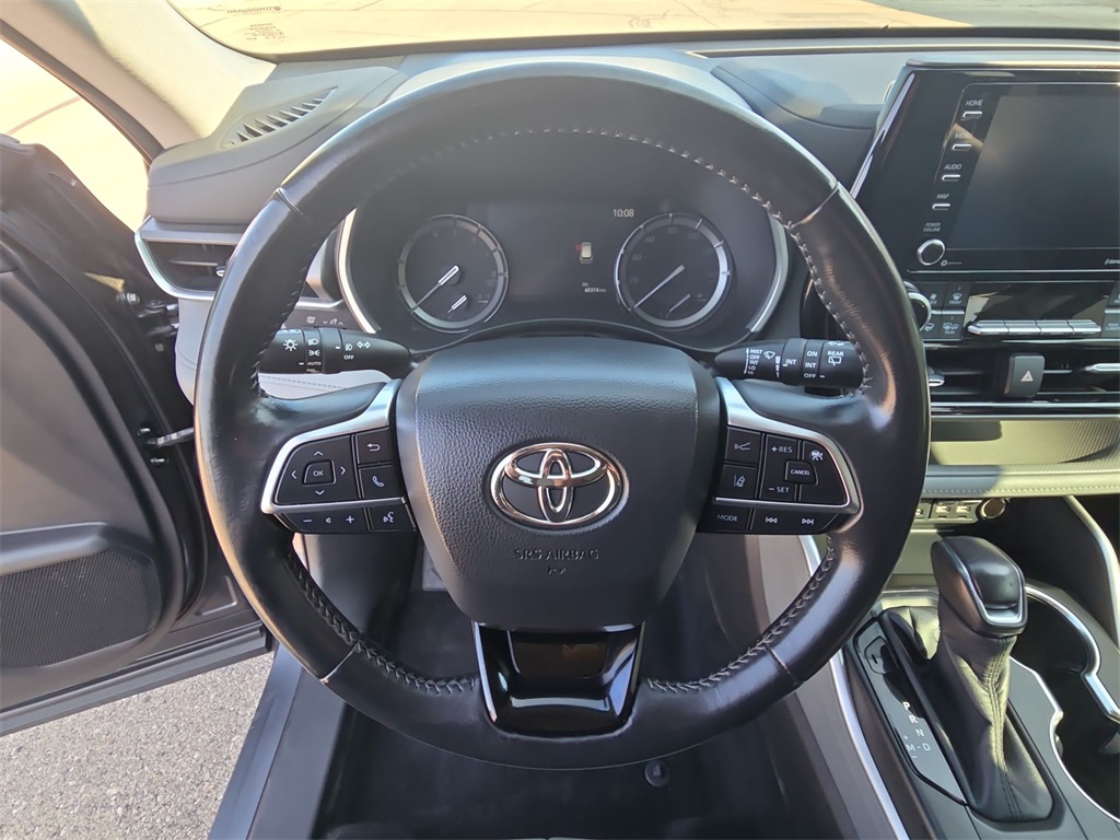 2020 Toyota Highlander XLE photo 18