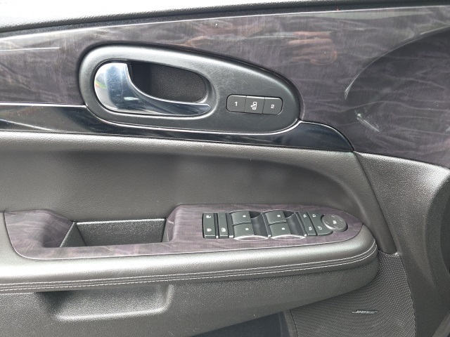 2016 Buick Enclave Premium photo 9