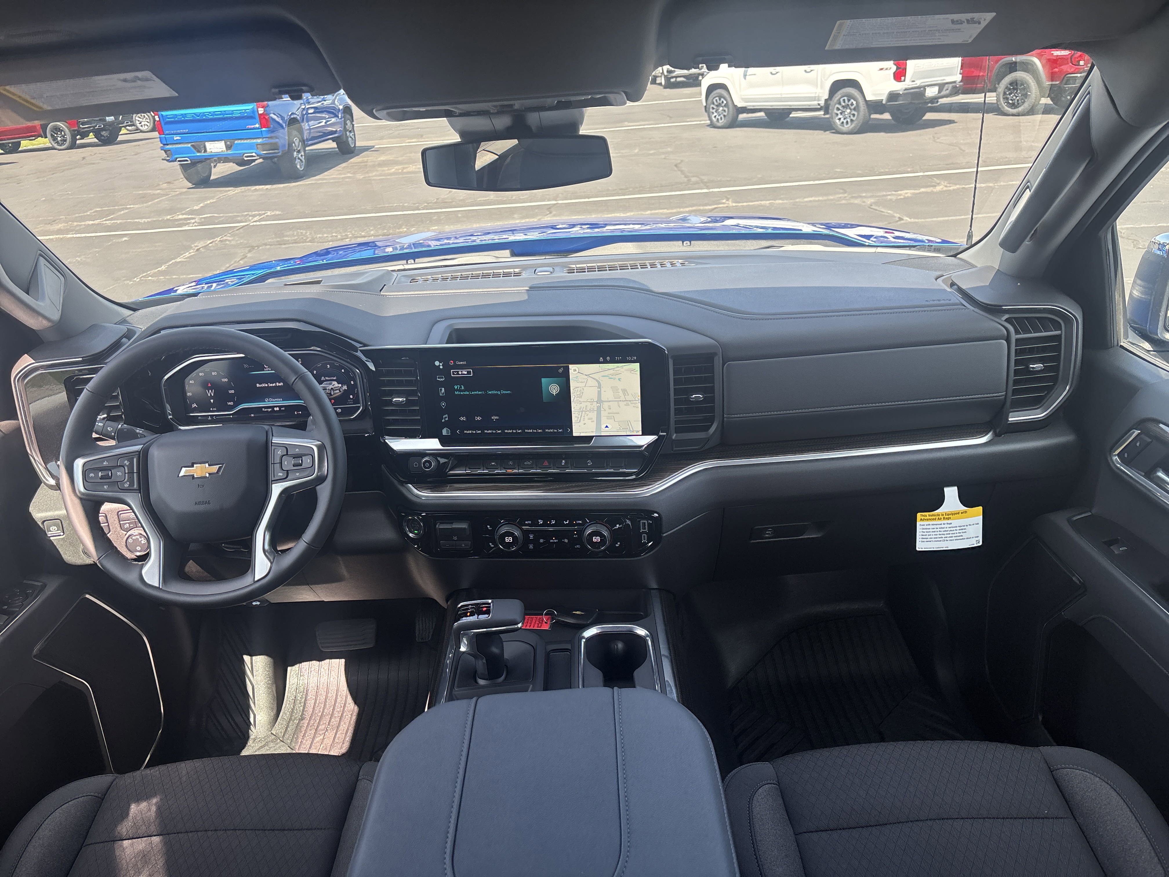 2025 Chevrolet Silverado 1500 LT photo 3