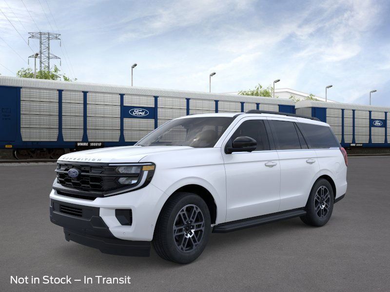 2025 Ford Expedition photo 2