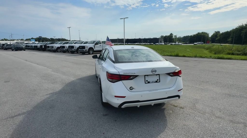 2024 Nissan Sentra SV photo 7