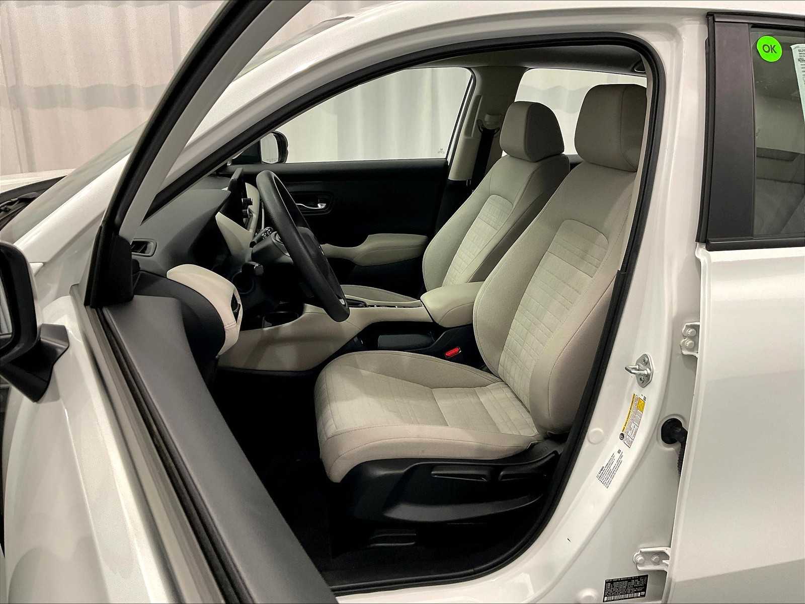 2023 Honda HR-V LX photo 8