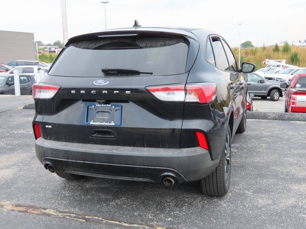 2022 Ford Escape SE photo 8