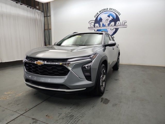 2024 Chevrolet Trax LT photo 10