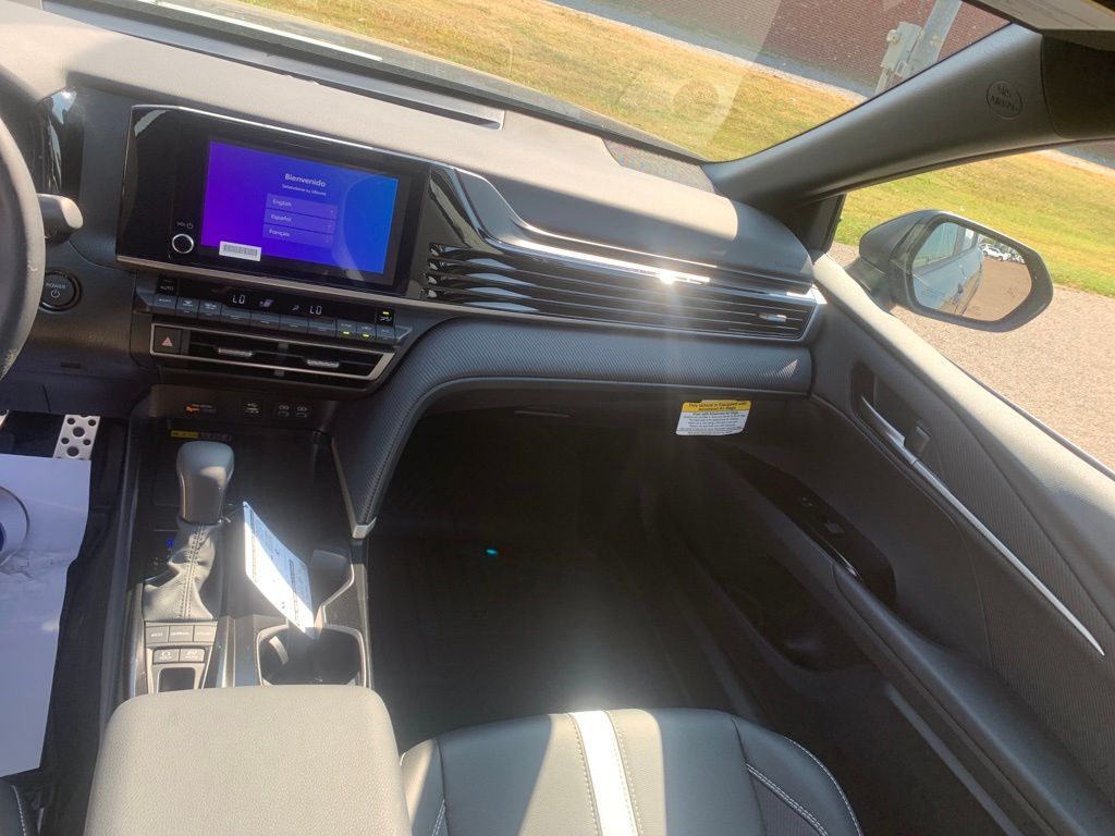 2026 Toyota Camry SE photo 19