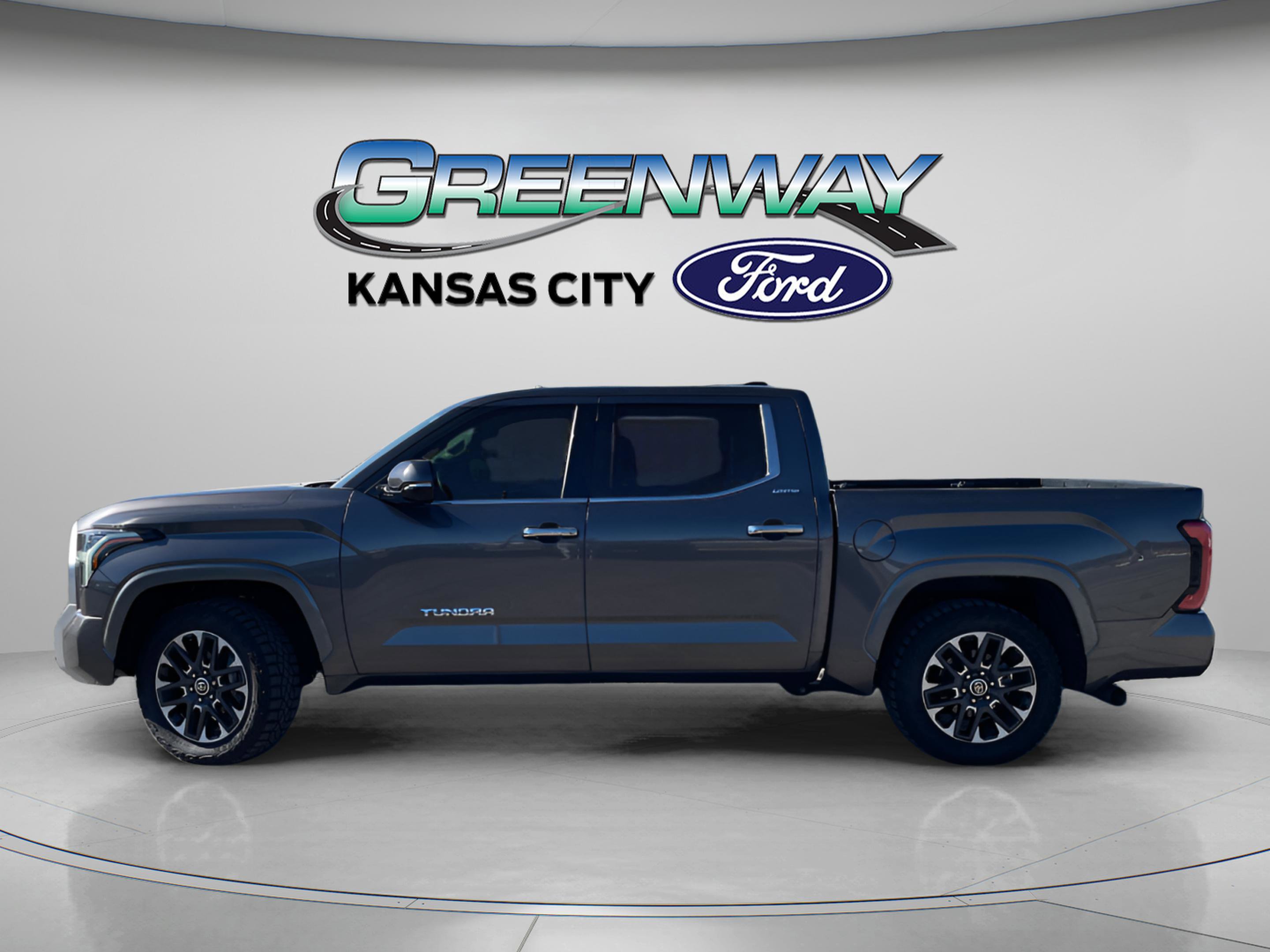 2022 Toyota Tundra Limited photo 4