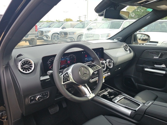 2026 Mercedes Benz GLA 250 4MATIC photo 13