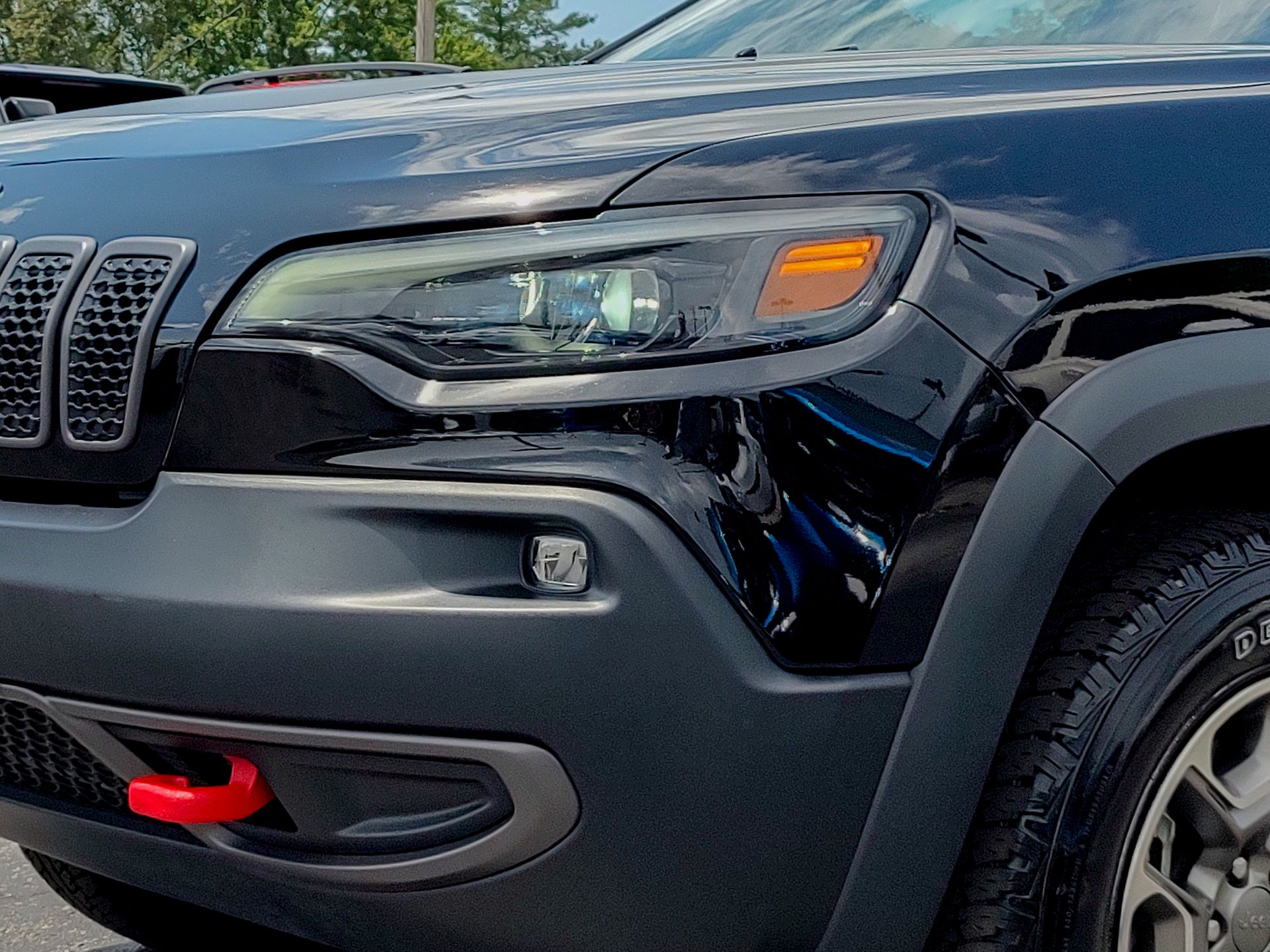 2022 Jeep Cherokee Trailhawk photo 5