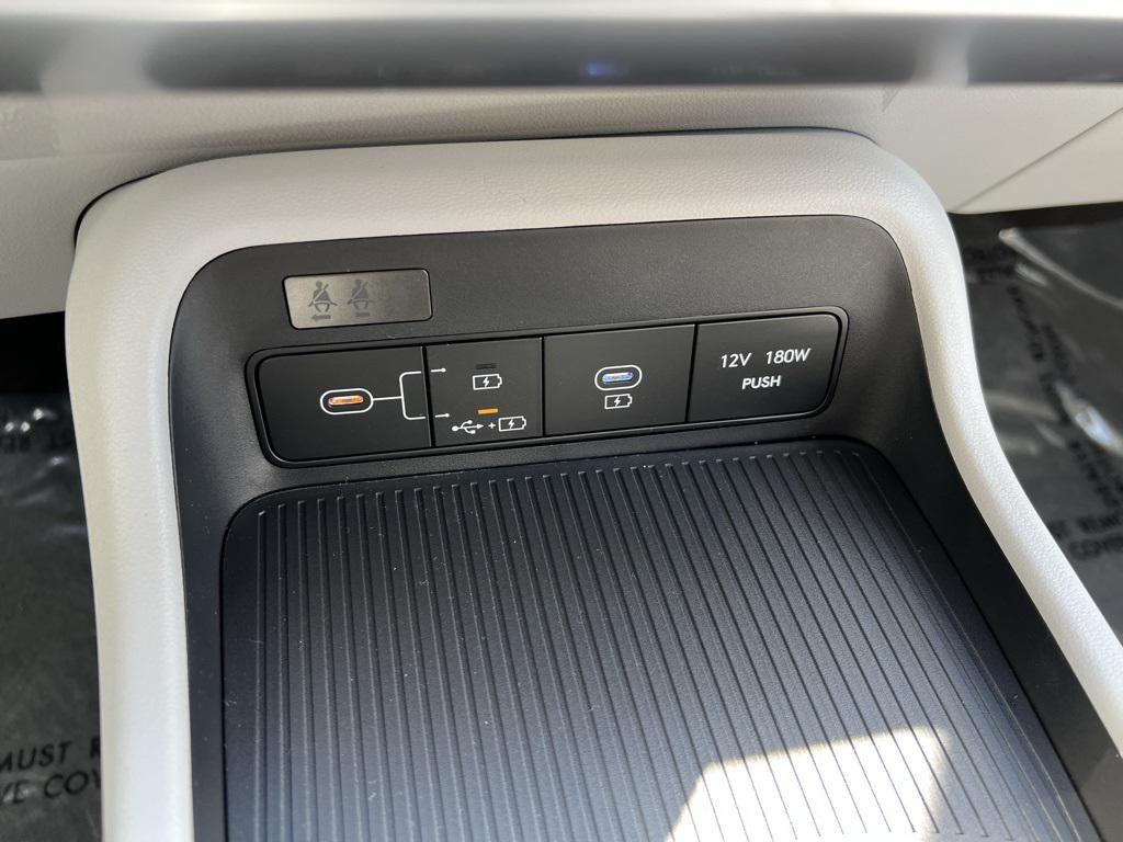 2025 Hyundai Kona SEL photo 20