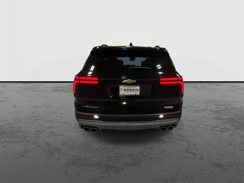 2025 Chevrolet Traverse photo 7