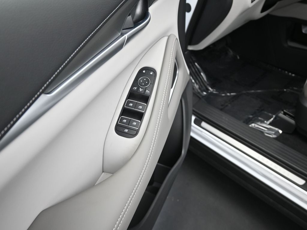 2026 Infiniti QX60 Luxe photo 10