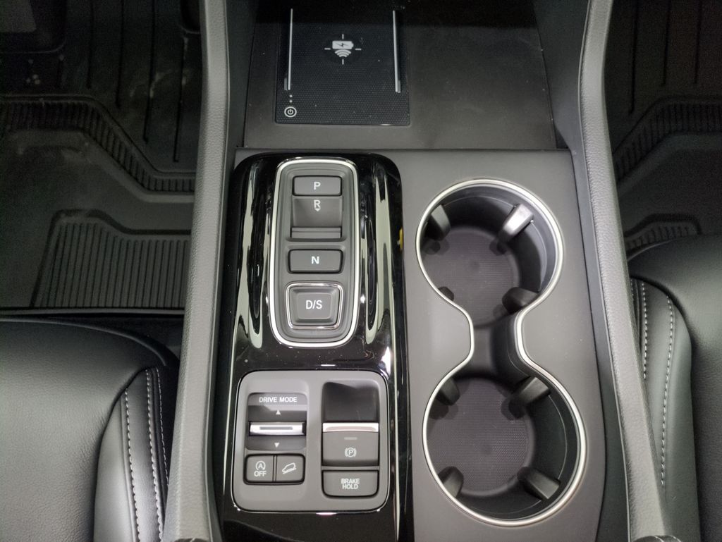 2025 Honda Pilot Touring photo 21