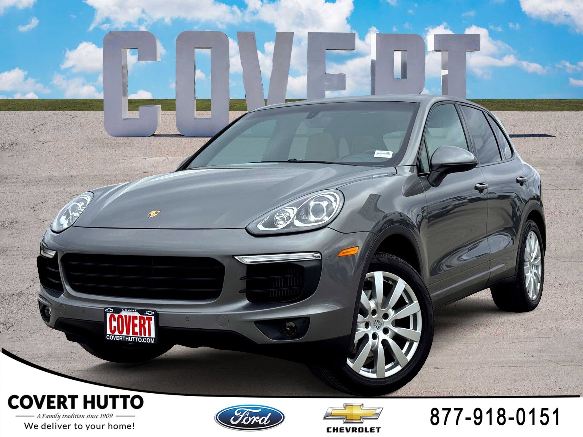 2015 Porsche Cayenne S's photo