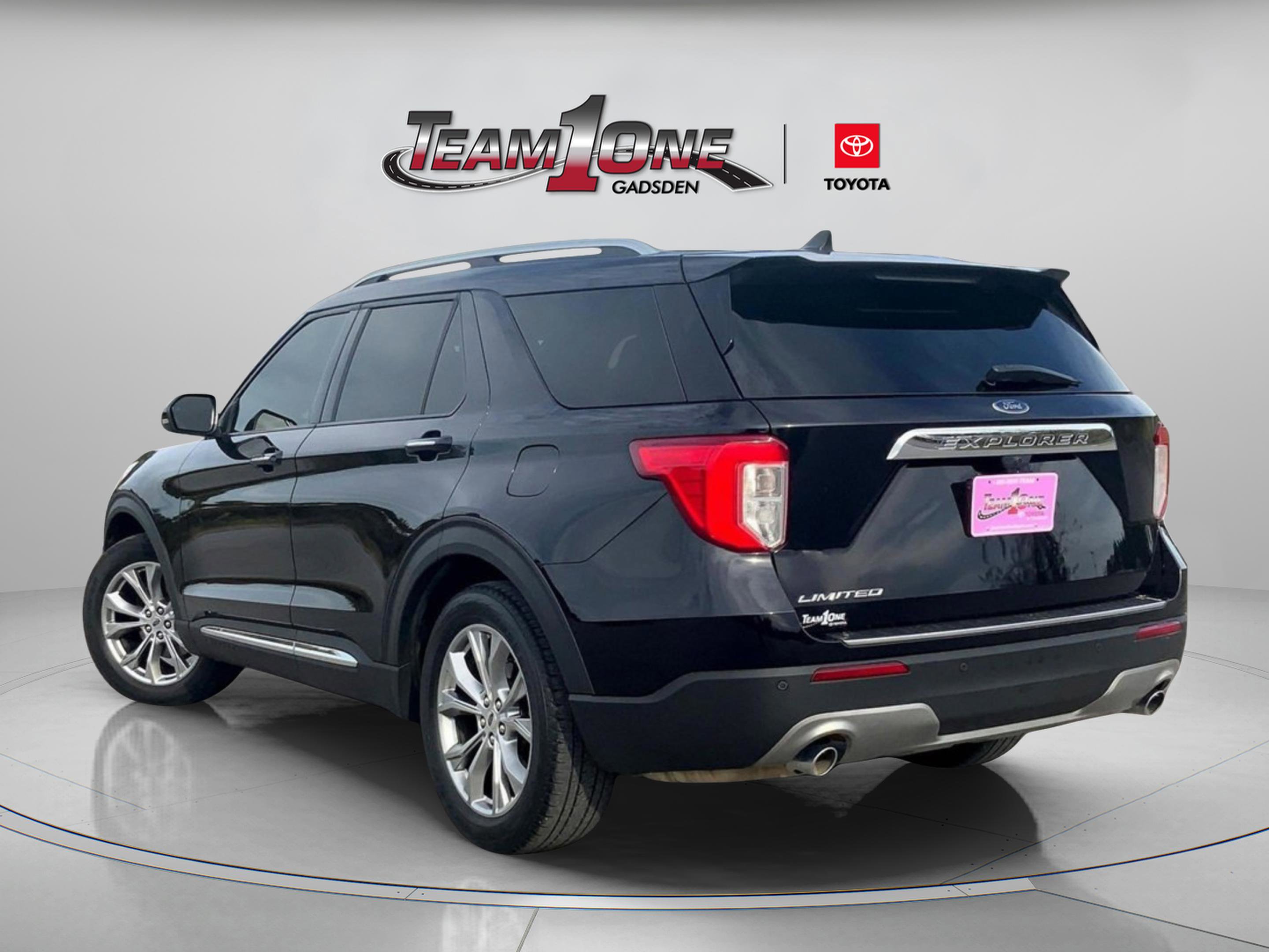2021 Ford Explorer Limited photo 2