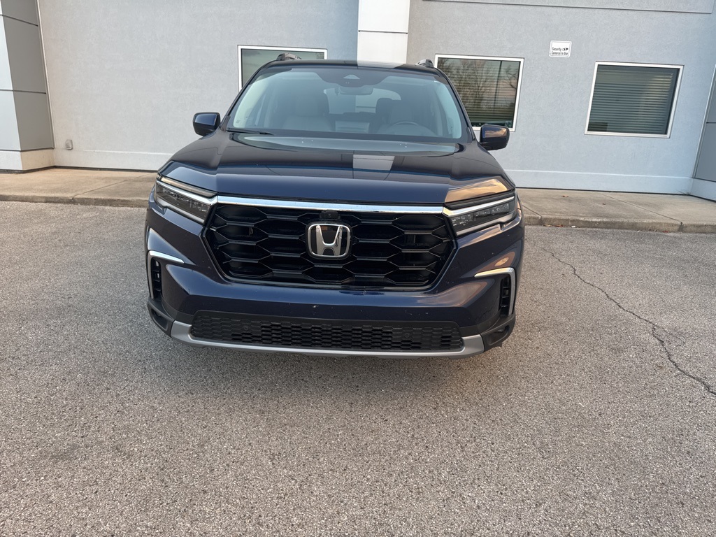 2023 Honda Pilot Elite photo 3