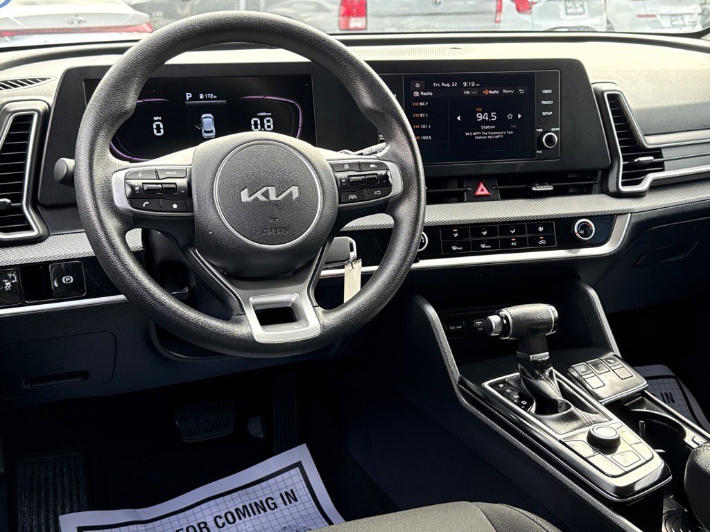 2023 Kia Sportage LX photo 4