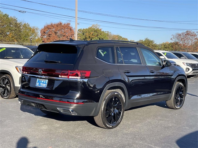 2026 Volkswagen Atlas SE Technology photo 3