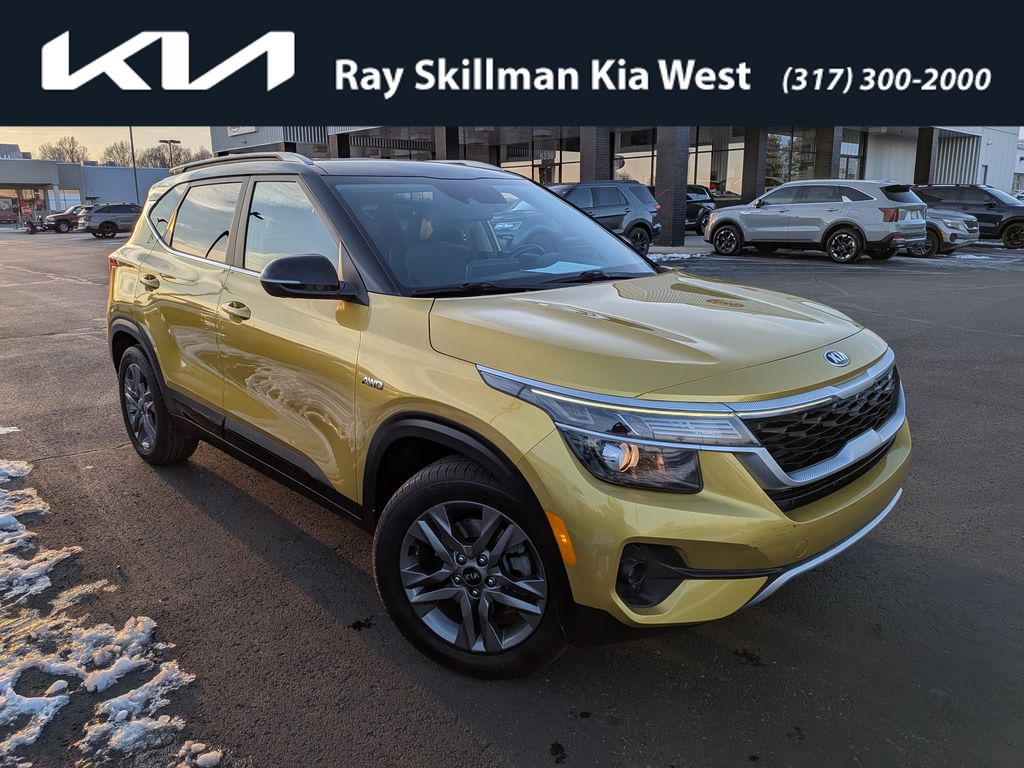 2021 Kia Seltos S's photo