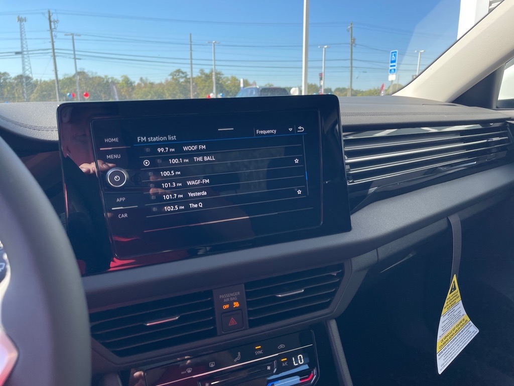 2026 Volkswagen Jetta 1.5T S photo 3